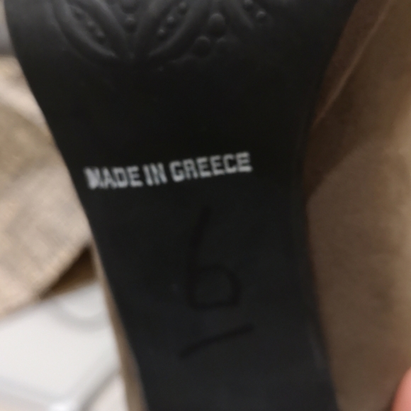 Classic pump NWOT - Picture 12 of 12